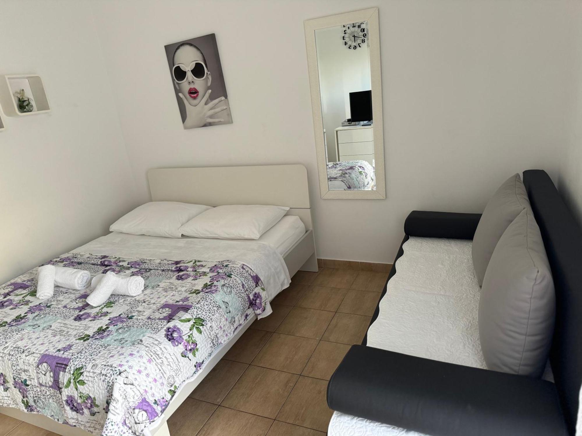 Apartment Nina Starigrad Paklenica Eksteriør billede